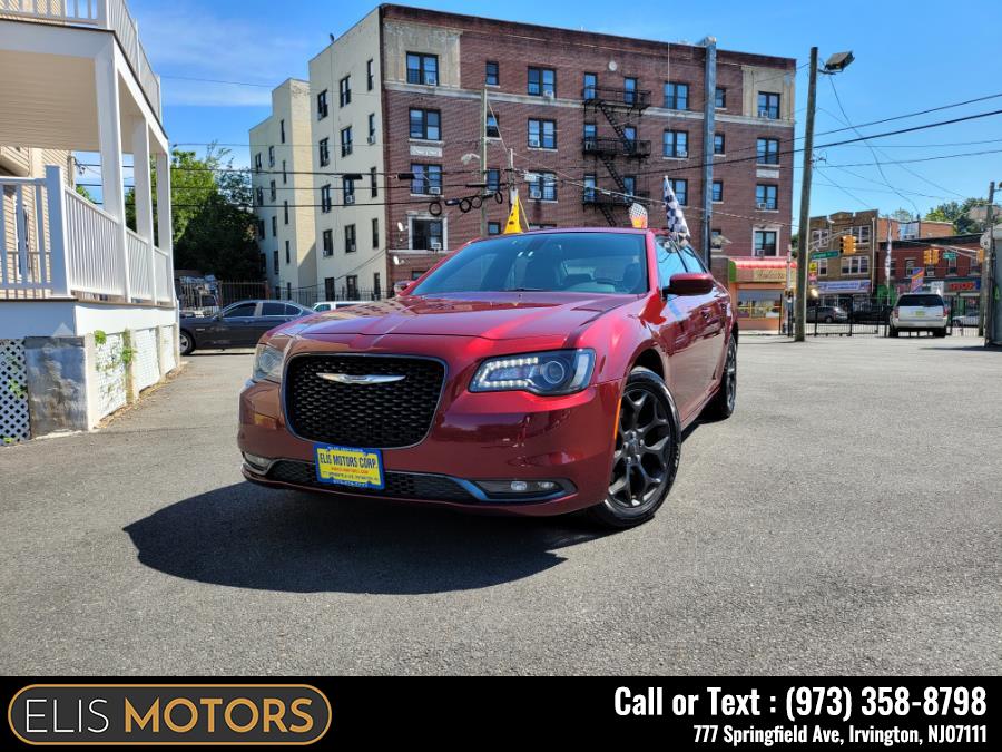 2019 Chrysler 300 300S AWD, available for sale in Irvington, New Jersey | Elis Motors Corp. Irvington, New Jersey 2019 Chrysler 300 300S AWD, available for sale in Irvington, New Jersey | Elis Motors Corp. Irvington, New Jersey