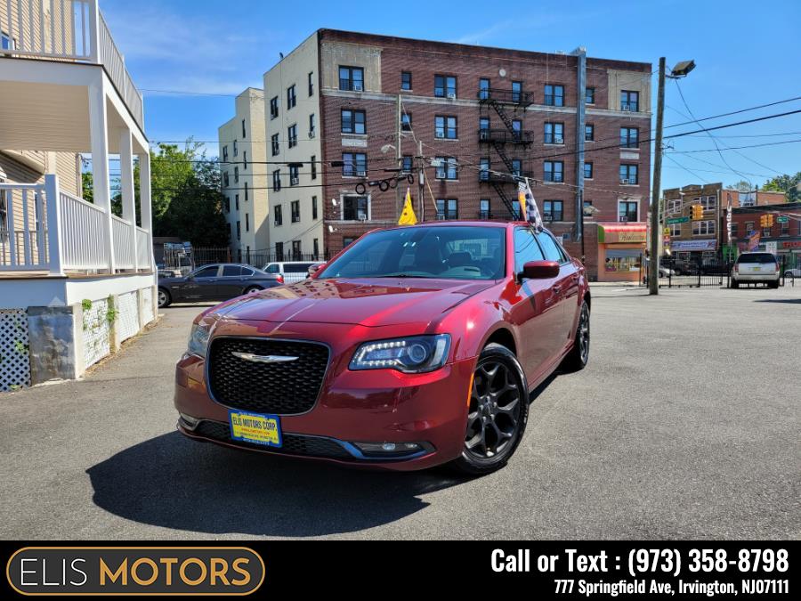 2019 Chrysler 300 300S AWD, available for sale in Irvington, New Jersey | Elis Motors Corp. Irvington, New Jersey 2019 Chrysler 300 300S AWD, available for sale in Irvington, New Jersey | Elis Motors Corp. Irvington, New Jersey