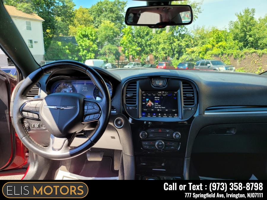 2019 Chrysler 300 300S AWD, available for sale in Irvington, New Jersey | Elis Motors Corp. Irvington, New Jersey 2019 Chrysler 300 300S AWD, available for sale in Irvington, New Jersey | Elis Motors Corp. Irvington, New Jersey