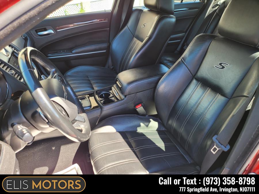 2019 Chrysler 300 300S AWD, available for sale in Irvington, New Jersey | Elis Motors Corp. Irvington, New Jersey 2019 Chrysler 300 300S AWD, available for sale in Irvington, New Jersey | Elis Motors Corp. Irvington, New Jersey