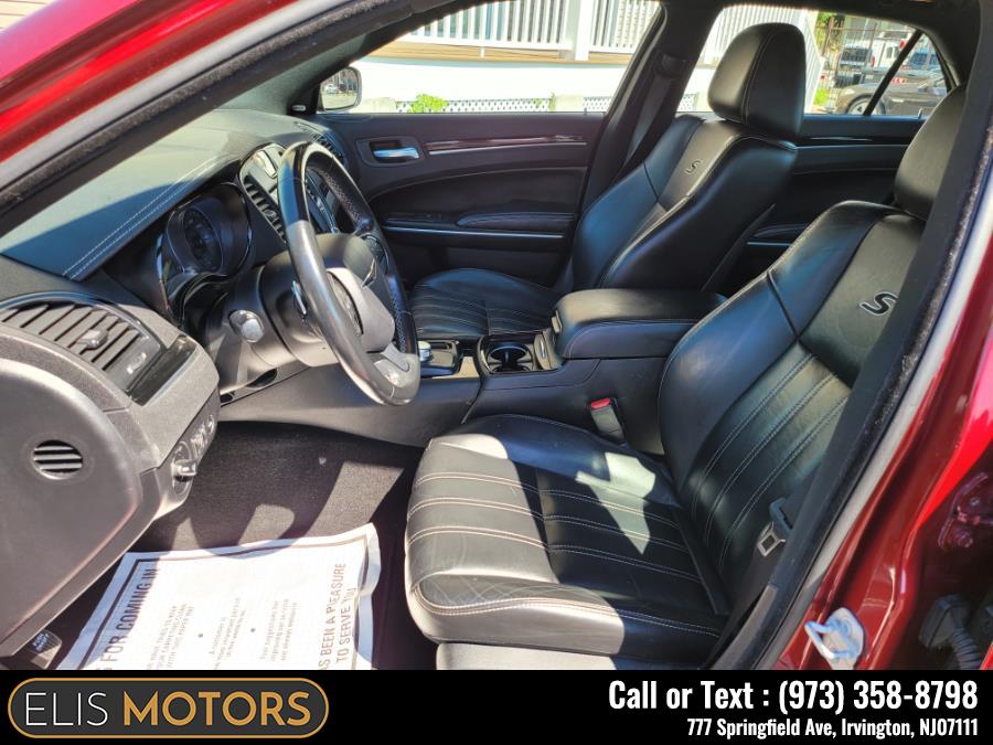 2019 Chrysler 300 300S AWD, available for sale in Irvington, New Jersey | Elis Motors Corp. Irvington, New Jersey 2019 Chrysler 300 300S AWD, available for sale in Irvington, New Jersey | Elis Motors Corp. Irvington, New Jersey