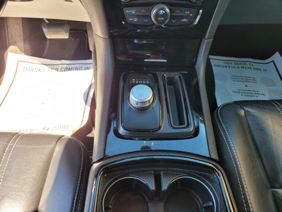 2019 Chrysler 300 300S AWD, available for sale in Irvington, New Jersey | Elis Motors Corp. Irvington, New Jersey 2019 Chrysler 300 300S AWD, available for sale in Irvington, New Jersey | Elis Motors Corp. Irvington, New Jersey