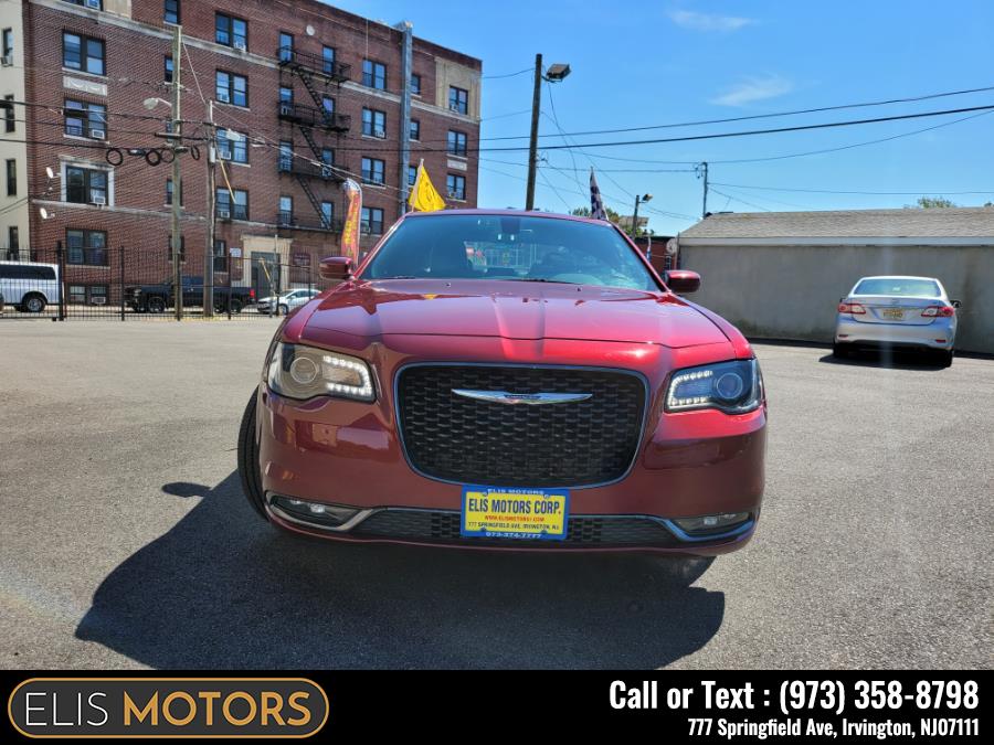2019 Chrysler 300 300S AWD, available for sale in Irvington, New Jersey | Elis Motors Corp. Irvington, New Jersey 2019 Chrysler 300 300S AWD, available for sale in Irvington, New Jersey | Elis Motors Corp. Irvington, New Jersey