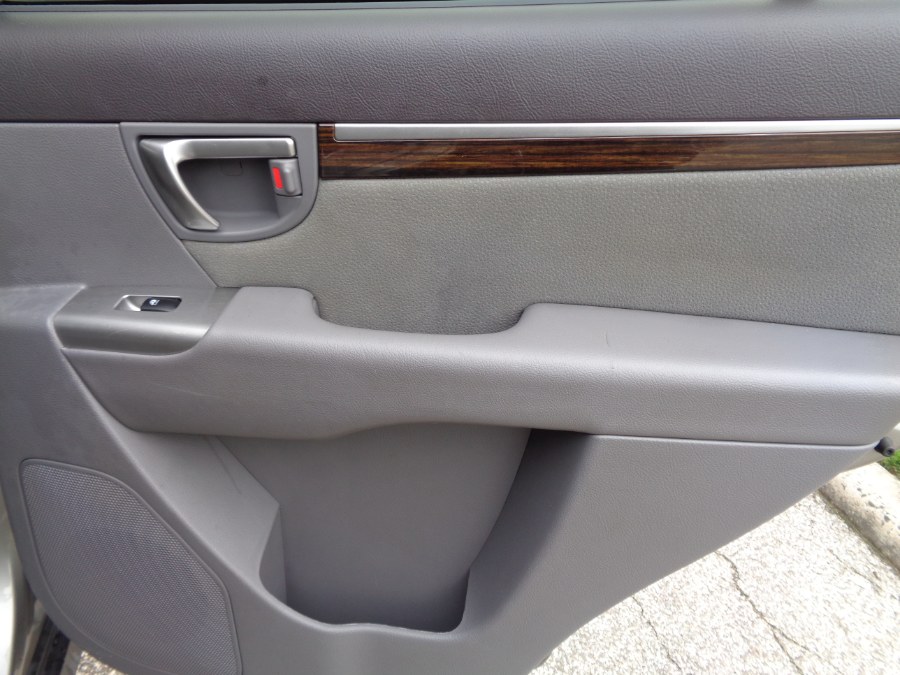 2011 Hyundai Santa Fe FWD 4dr V6 Auto SE, available for sale in Valley Stream, New York | NY Auto Traders. Valley Stream, New York 2011 Hyundai Santa Fe FWD 4dr V6 Auto SE, available for sale in Valley Stream, New York | NY Auto Traders. Valley Stream, New York