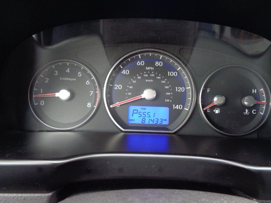 2011 Hyundai Santa Fe FWD 4dr V6 Auto SE, available for sale in Valley Stream, New York | NY Auto Traders. Valley Stream, New York 2011 Hyundai Santa Fe FWD 4dr V6 Auto SE, available for sale in Valley Stream, New York | NY Auto Traders. Valley Stream, New York