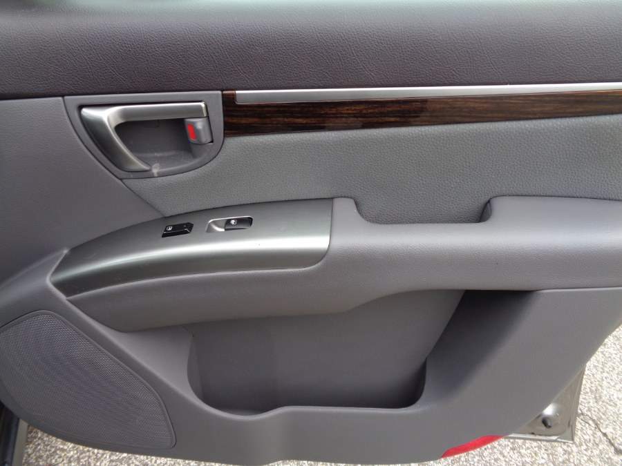 2011 Hyundai Santa Fe FWD 4dr V6 Auto SE, available for sale in Valley Stream, New York | NY Auto Traders. Valley Stream, New York 2011 Hyundai Santa Fe FWD 4dr V6 Auto SE, available for sale in Valley Stream, New York | NY Auto Traders. Valley Stream, New York