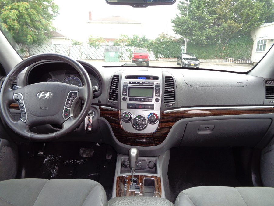 2011 Hyundai Santa Fe FWD 4dr V6 Auto SE, available for sale in Valley Stream, New York | NY Auto Traders. Valley Stream, New York 2011 Hyundai Santa Fe FWD 4dr V6 Auto SE, available for sale in Valley Stream, New York | NY Auto Traders. Valley Stream, New York