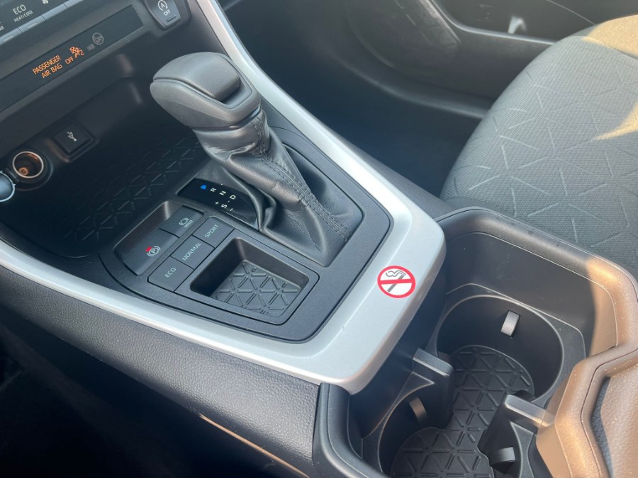 Used Toyota RAV4 XLE FWD (Natl) 2022 | Inman Motors Sales. Medford, Massachusetts Used Toyota RAV4 XLE FWD (Natl) 2022 | Inman Motors Sales. Medford, Massachusetts