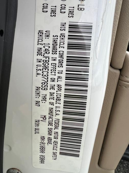 Used Jeep Grand Cherokee 4WD 4dr Limited 2014 | Danny's Auto Sales. Methuen, Massachusetts Used Jeep Grand Cherokee 4WD 4dr Limited 2014 | Danny's Auto Sales. Methuen, Massachusetts