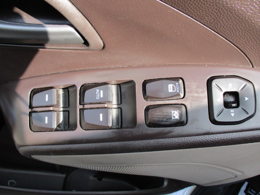 2015 Hyundai Tucson FWD 4dr GLS, available for sale in Meriden, Connecticut | Cos Central Auto. Meriden, Connecticut 2015 Hyundai Tucson FWD 4dr GLS, available for sale in Meriden, Connecticut | Cos Central Auto. Meriden, Connecticut