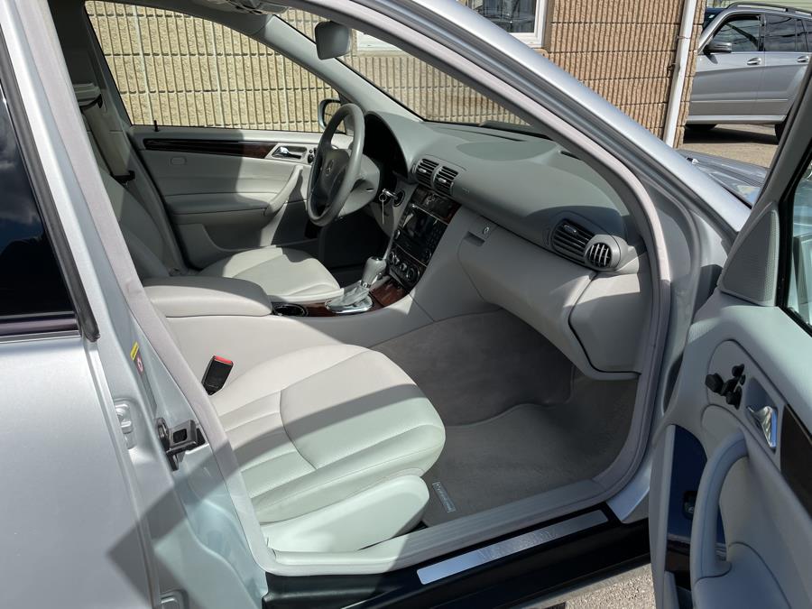 2007 Mercedes-Benz C-Class 4dr Sdn 3.0L Luxury 4MATIC, available for sale in Bridgeport, Connecticut | Madison Auto II. Bridgeport, Connecticut 2007 Mercedes-Benz C-Class 4dr Sdn 3.0L Luxury 4MATIC, available for sale in Bridgeport, Connecticut | Madison Auto II. Bridgeport, Connecticut