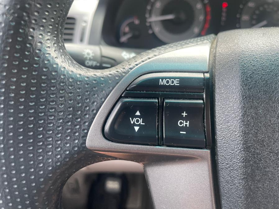 2011 Honda Odyssey 5dr EX, available for sale in Manchester, Connecticut | Carsonmain LLC. Manchester, Connecticut 2011 Honda Odyssey 5dr EX, available for sale in Manchester, Connecticut | Carsonmain LLC. Manchester, Connecticut