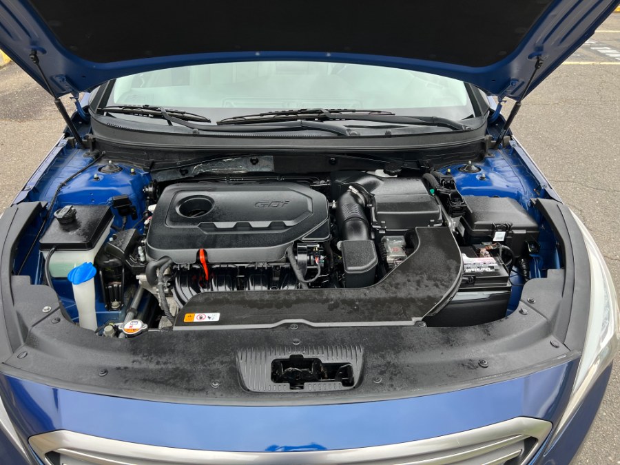2015 Hyundai Sonata 4dr Sedan 2.4L SE, available for sale in Hartford , Connecticut | Ledyard Auto Sale LLC. Hartford , Connecticut 2015 Hyundai Sonata 4dr Sedan 2.4L SE, available for sale in Hartford , Connecticut | Ledyard Auto Sale LLC. Hartford , Connecticut