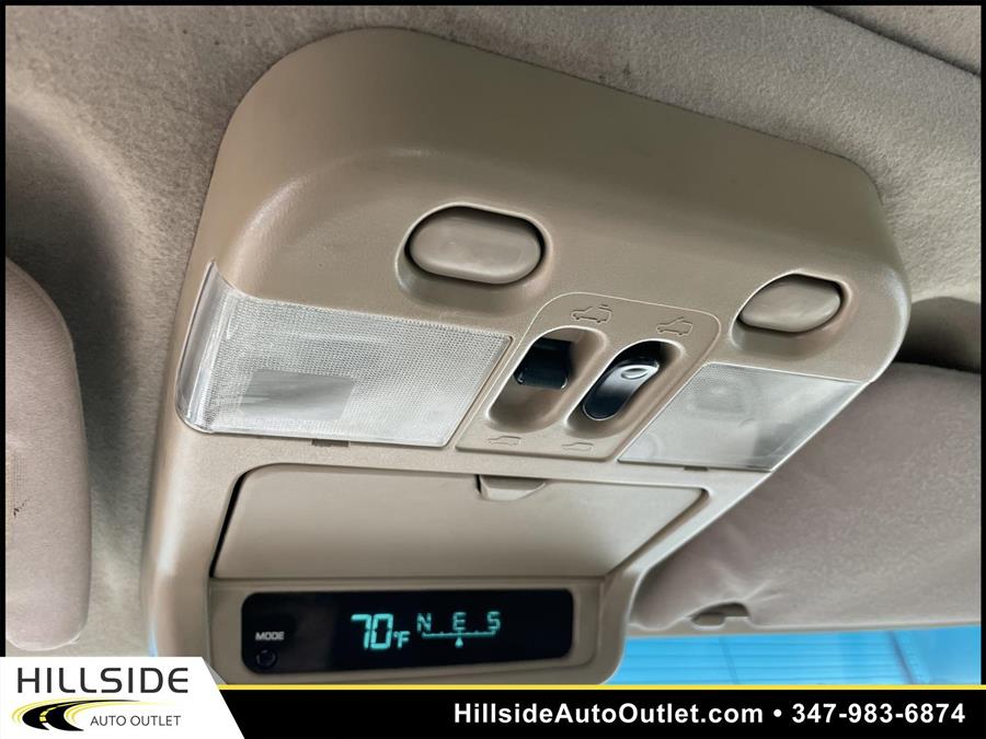 Used Nissan Pathfinder LE 2004 | Hillside Auto Outlet. Jamaica, New York Used Nissan Pathfinder LE 2004 | Hillside Auto Outlet. Jamaica, New York
