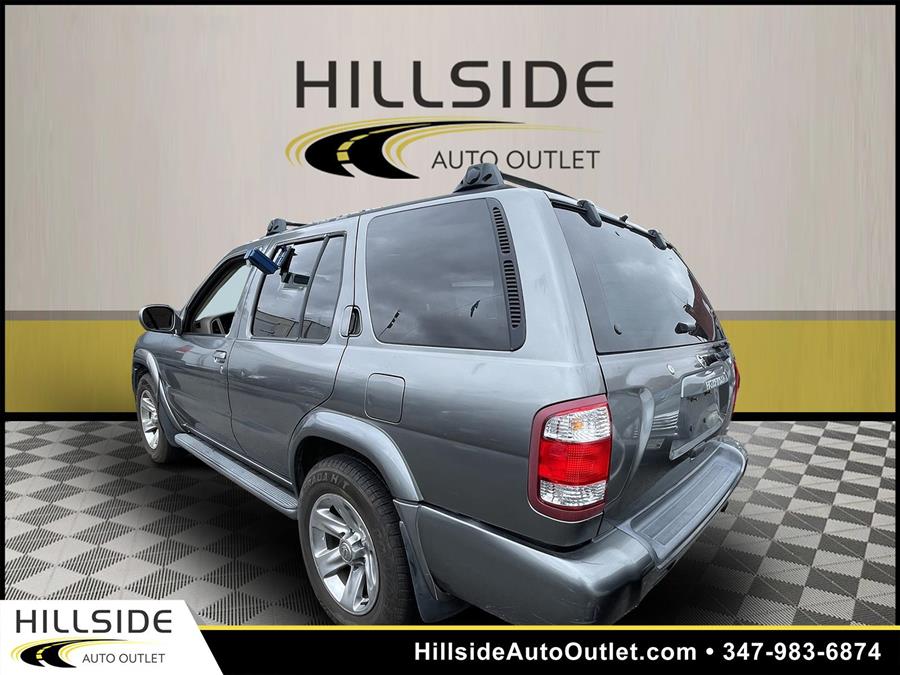 Used Nissan Pathfinder LE 2004 | Hillside Auto Outlet. Jamaica, New York Used Nissan Pathfinder LE 2004 | Hillside Auto Outlet. Jamaica, New York