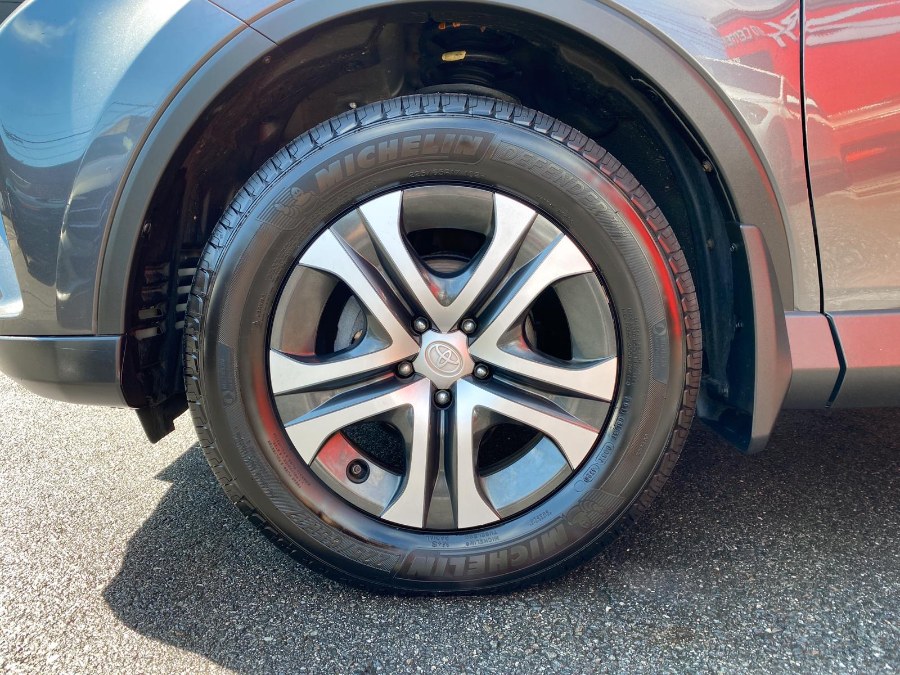 Used Toyota RAV4 LE AWD (Natl) 2017 | RT Auto Center LLC. Newark, New Jersey Used Toyota RAV4 LE AWD (Natl) 2017 | RT Auto Center LLC. Newark, New Jersey