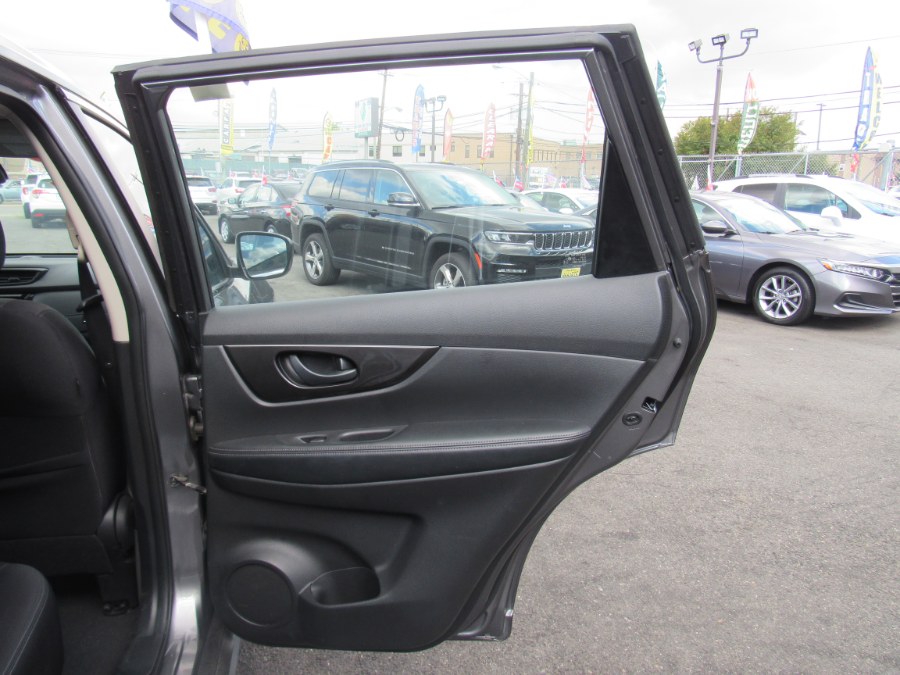 2020 Nissan Rogue FWD SV, available for sale in Irvington, New Jersey | NJ Used Cars Center. Irvington, New Jersey 2020 Nissan Rogue FWD SV, available for sale in Irvington, New Jersey | NJ Used Cars Center. Irvington, New Jersey