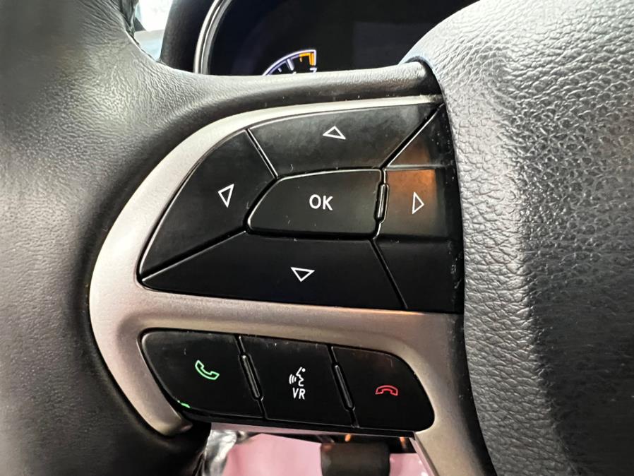 2019 Jeep Grand Cherokee Altitude 4x4, available for sale in Massapequa Park, New York | Power Motors East. Massapequa Park, New York 2019 Jeep Grand Cherokee Altitude 4x4, available for sale in Massapequa Park, New York | Power Motors East. Massapequa Park, New York