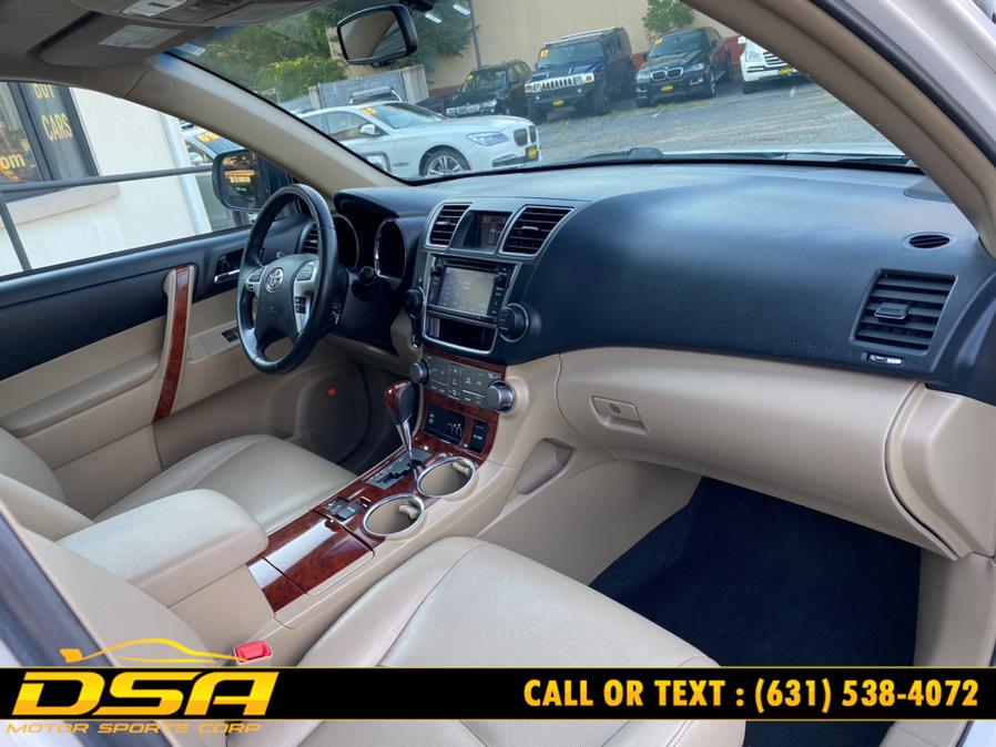 2013 Toyota Highlander 4WD 4dr V6 Limited (Natl), available for sale in Commack, New York | DSA Motor Sports Corp. Commack, New York 2013 Toyota Highlander 4WD 4dr V6 Limited (Natl), available for sale in Commack, New York | DSA Motor Sports Corp. Commack, New York