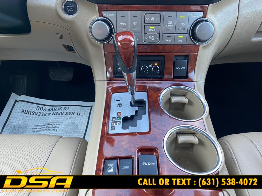2013 Toyota Highlander 4WD 4dr V6 Limited (Natl), available for sale in Commack, New York | DSA Motor Sports Corp. Commack, New York 2013 Toyota Highlander 4WD 4dr V6 Limited (Natl), available for sale in Commack, New York | DSA Motor Sports Corp. Commack, New York