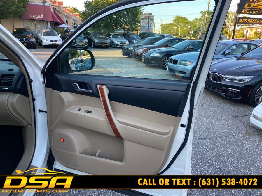 2013 Toyota Highlander 4WD 4dr V6 Limited (Natl), available for sale in Commack, New York | DSA Motor Sports Corp. Commack, New York 2013 Toyota Highlander 4WD 4dr V6 Limited (Natl), available for sale in Commack, New York | DSA Motor Sports Corp. Commack, New York