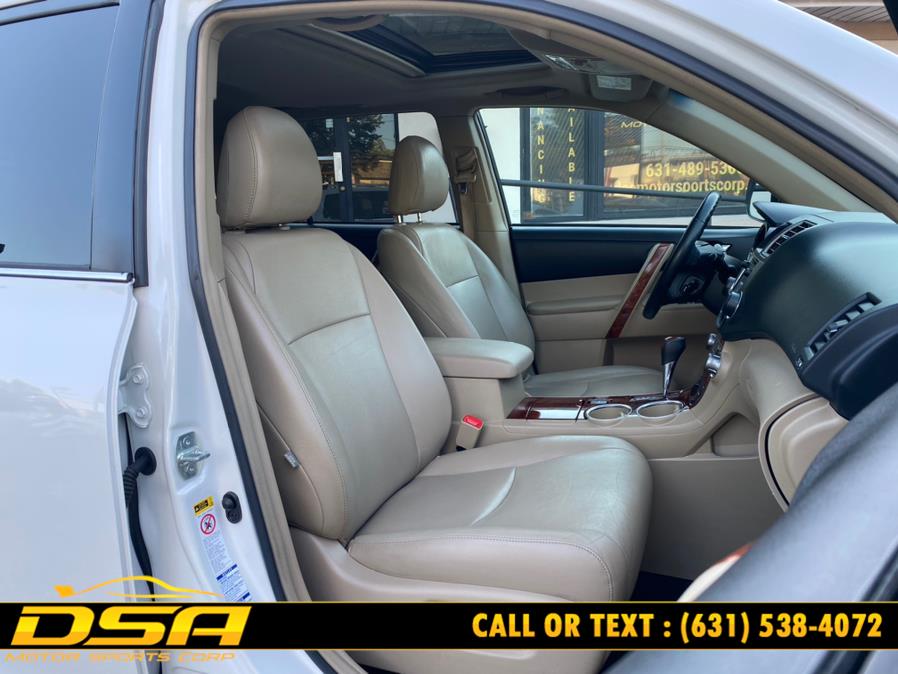 2013 Toyota Highlander 4WD 4dr V6 Limited (Natl), available for sale in Commack, New York | DSA Motor Sports Corp. Commack, New York 2013 Toyota Highlander 4WD 4dr V6 Limited (Natl), available for sale in Commack, New York | DSA Motor Sports Corp. Commack, New York