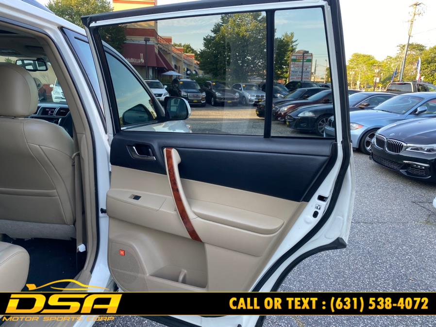 2013 Toyota Highlander 4WD 4dr V6 Limited (Natl), available for sale in Commack, New York | DSA Motor Sports Corp. Commack, New York 2013 Toyota Highlander 4WD 4dr V6 Limited (Natl), available for sale in Commack, New York | DSA Motor Sports Corp. Commack, New York