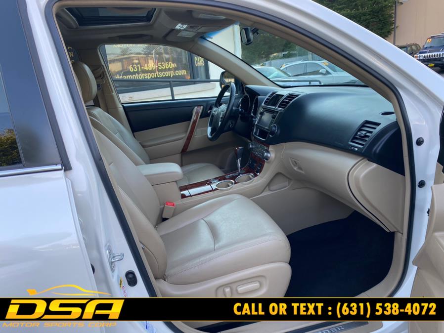 2013 Toyota Highlander 4WD 4dr V6 Limited (Natl), available for sale in Commack, New York | DSA Motor Sports Corp. Commack, New York 2013 Toyota Highlander 4WD 4dr V6 Limited (Natl), available for sale in Commack, New York | DSA Motor Sports Corp. Commack, New York