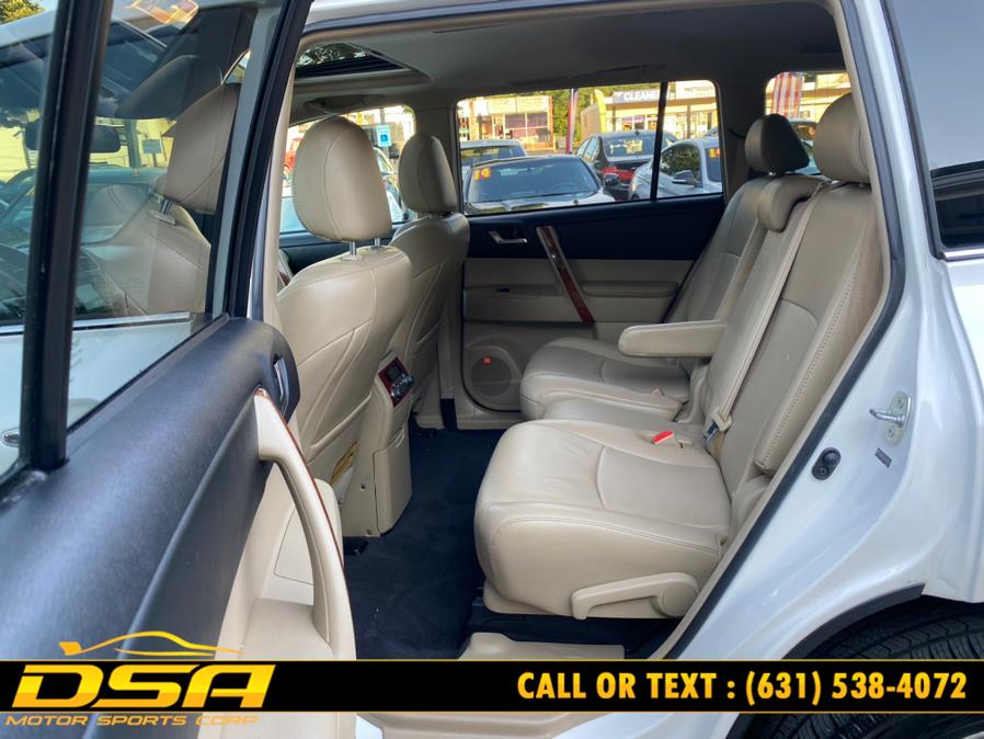 2013 Toyota Highlander 4WD 4dr V6 Limited (Natl), available for sale in Commack, New York | DSA Motor Sports Corp. Commack, New York 2013 Toyota Highlander 4WD 4dr V6 Limited (Natl), available for sale in Commack, New York | DSA Motor Sports Corp. Commack, New York