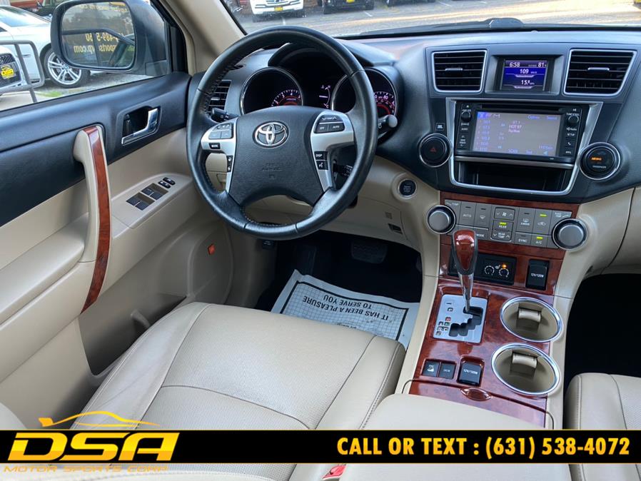 2013 Toyota Highlander 4WD 4dr V6 Limited (Natl), available for sale in Commack, New York | DSA Motor Sports Corp. Commack, New York 2013 Toyota Highlander 4WD 4dr V6 Limited (Natl), available for sale in Commack, New York | DSA Motor Sports Corp. Commack, New York