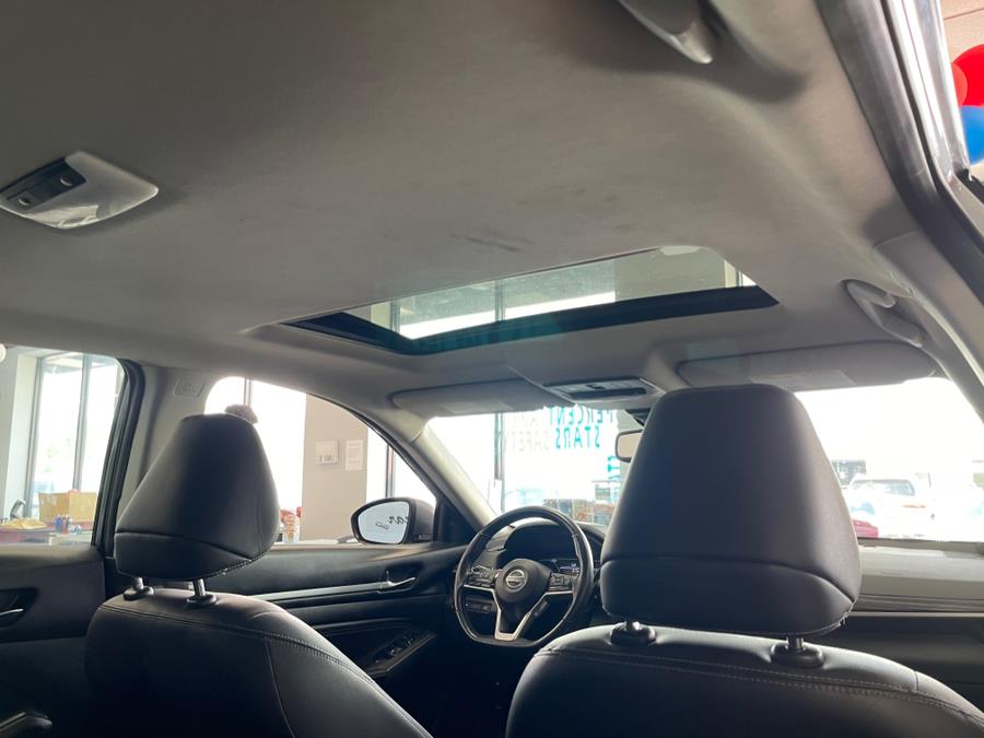 2019 Nissan Altima 2.5 SL Sedan, available for sale in Inwood, New York | 5 Towns Drive. Inwood, New York 2019 Nissan Altima 2.5 SL Sedan, available for sale in Inwood, New York | 5 Towns Drive. Inwood, New York