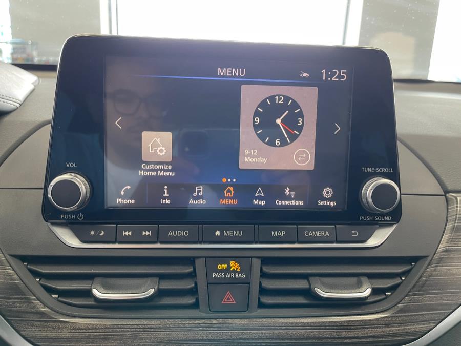 2019 Nissan Altima 2.5 SL Sedan, available for sale in Inwood, New York | 5 Towns Drive. Inwood, New York 2019 Nissan Altima 2.5 SL Sedan, available for sale in Inwood, New York | 5 Towns Drive. Inwood, New York