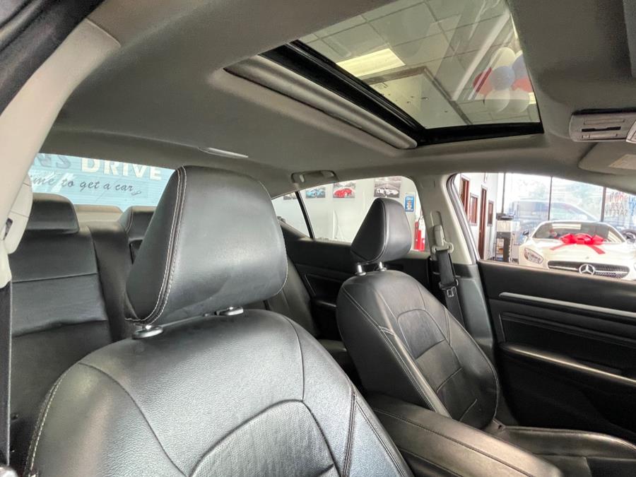 2019 Nissan Altima 2.5 SL Sedan, available for sale in Inwood, New York | 5 Towns Drive. Inwood, New York 2019 Nissan Altima 2.5 SL Sedan, available for sale in Inwood, New York | 5 Towns Drive. Inwood, New York