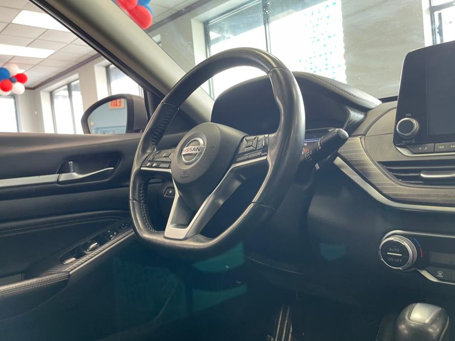 2019 Nissan Altima 2.5 SL Sedan, available for sale in Inwood, New York | 5 Towns Drive. Inwood, New York 2019 Nissan Altima 2.5 SL Sedan, available for sale in Inwood, New York | 5 Towns Drive. Inwood, New York