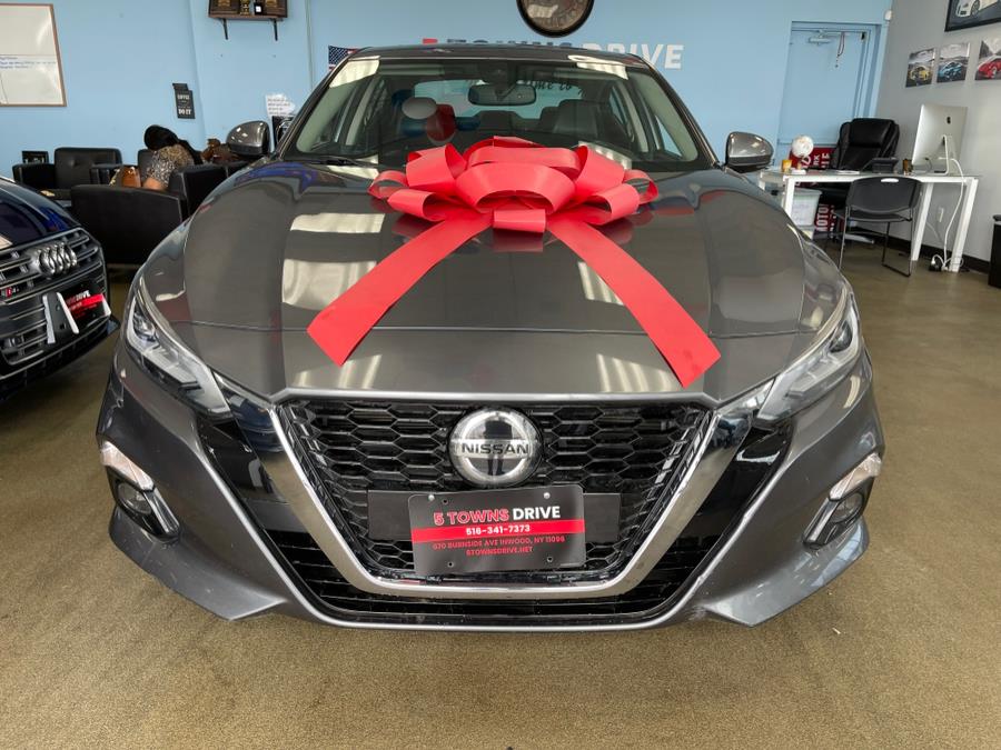 2019 Nissan Altima 2.5 SL Sedan, available for sale in Inwood, New York | 5 Towns Drive. Inwood, New York 2019 Nissan Altima 2.5 SL Sedan, available for sale in Inwood, New York | 5 Towns Drive. Inwood, New York