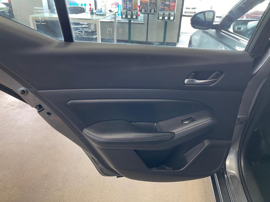 2019 Nissan Altima 2.5 SL Sedan, available for sale in Inwood, New York | 5 Towns Drive. Inwood, New York 2019 Nissan Altima 2.5 SL Sedan, available for sale in Inwood, New York | 5 Towns Drive. Inwood, New York