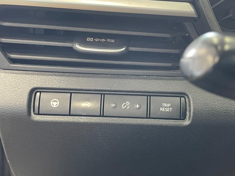 2019 Nissan Altima 2.5 SL Sedan, available for sale in Inwood, New York | 5 Towns Drive. Inwood, New York 2019 Nissan Altima 2.5 SL Sedan, available for sale in Inwood, New York | 5 Towns Drive. Inwood, New York