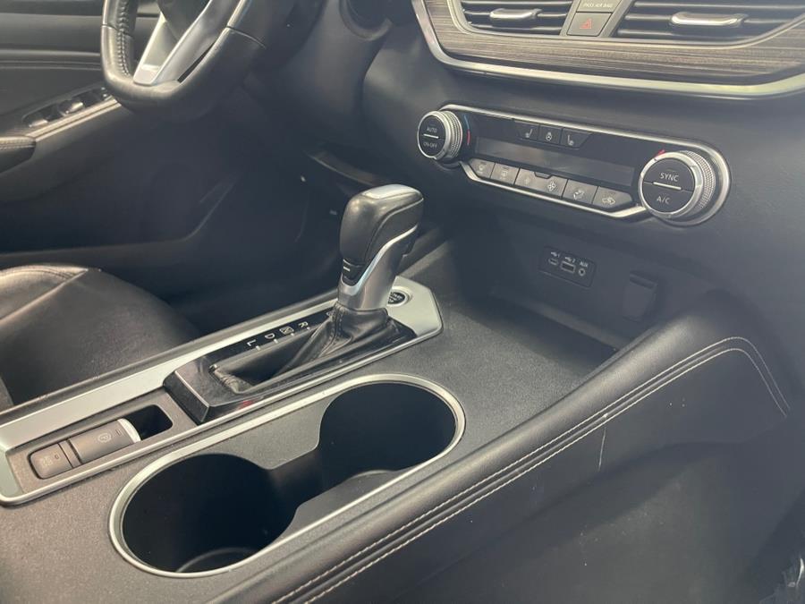 2019 Nissan Altima 2.5 SL Sedan, available for sale in Inwood, New York | 5 Towns Drive. Inwood, New York 2019 Nissan Altima 2.5 SL Sedan, available for sale in Inwood, New York | 5 Towns Drive. Inwood, New York