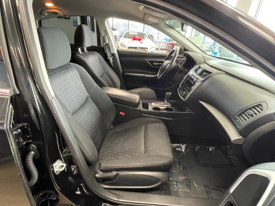 Used Nissan Altima 2.5 SV Sedan 2017 | 5 Towns Drive. Inwood, New York Used Nissan Altima 2.5 SV Sedan 2017 | 5 Towns Drive. Inwood, New York