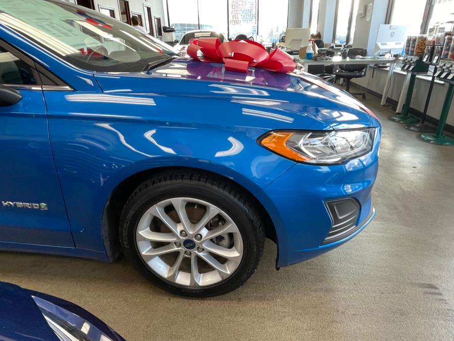 2019 Ford Fusion Hybrid SE FWD, available for sale in Inwood, New York | 5 Towns Drive. Inwood, New York 2019 Ford Fusion Hybrid SE FWD, available for sale in Inwood, New York | 5 Towns Drive. Inwood, New York