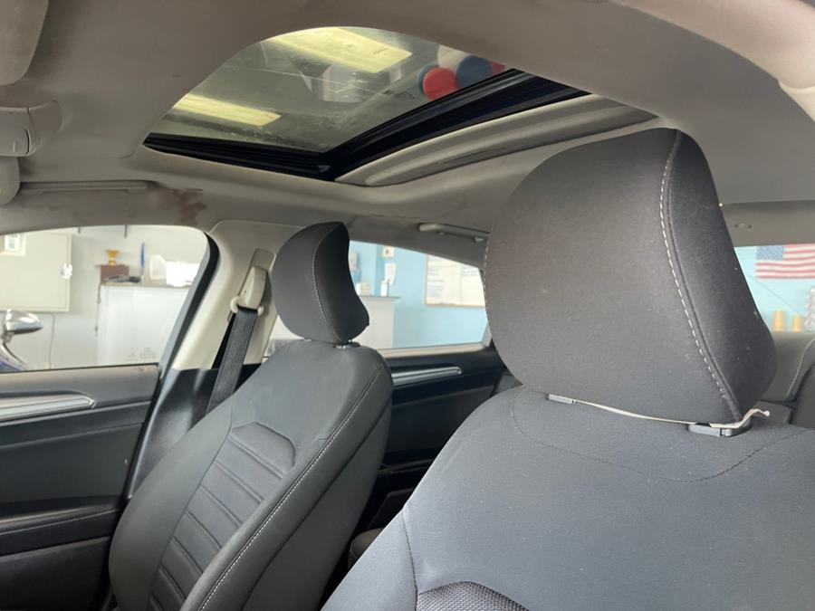 2019 Ford Fusion Hybrid SE FWD, available for sale in Inwood, New York | 5 Towns Drive. Inwood, New York 2019 Ford Fusion Hybrid SE FWD, available for sale in Inwood, New York | 5 Towns Drive. Inwood, New York
