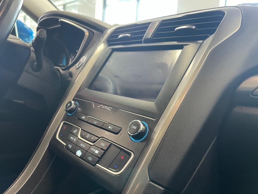 2019 Ford Fusion Hybrid SE FWD, available for sale in Inwood, New York | 5 Towns Drive. Inwood, New York 2019 Ford Fusion Hybrid SE FWD, available for sale in Inwood, New York | 5 Towns Drive. Inwood, New York