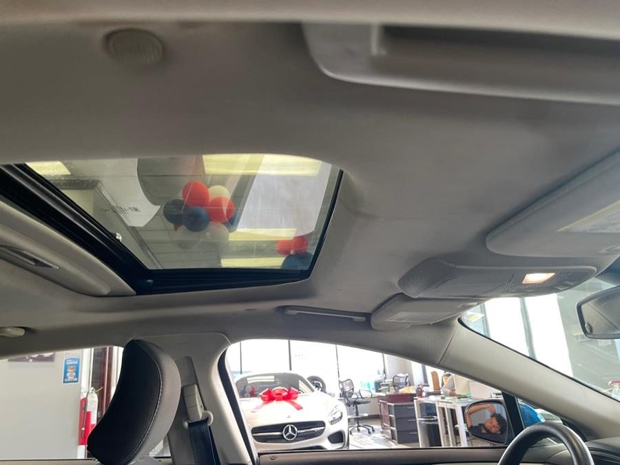 2019 Ford Fusion Hybrid SE FWD, available for sale in Inwood, New York | 5 Towns Drive. Inwood, New York 2019 Ford Fusion Hybrid SE FWD, available for sale in Inwood, New York | 5 Towns Drive. Inwood, New York