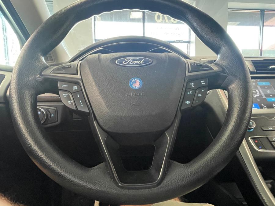 2019 Ford Fusion Hybrid SE FWD, available for sale in Inwood, New York | 5 Towns Drive. Inwood, New York 2019 Ford Fusion Hybrid SE FWD, available for sale in Inwood, New York | 5 Towns Drive. Inwood, New York