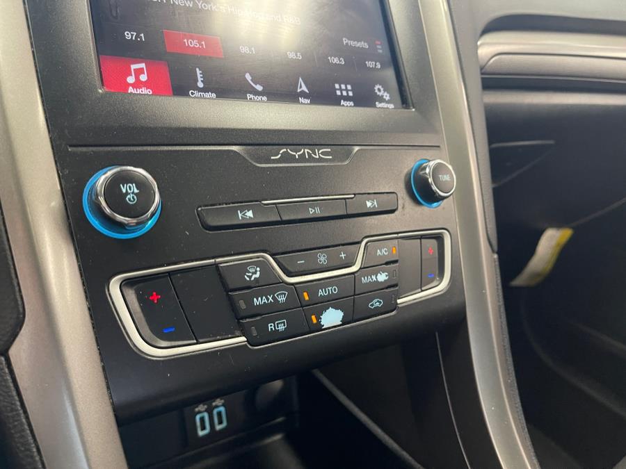 2019 Ford Fusion Hybrid SE FWD, available for sale in Inwood, New York | 5 Towns Drive. Inwood, New York 2019 Ford Fusion Hybrid SE FWD, available for sale in Inwood, New York | 5 Towns Drive. Inwood, New York
