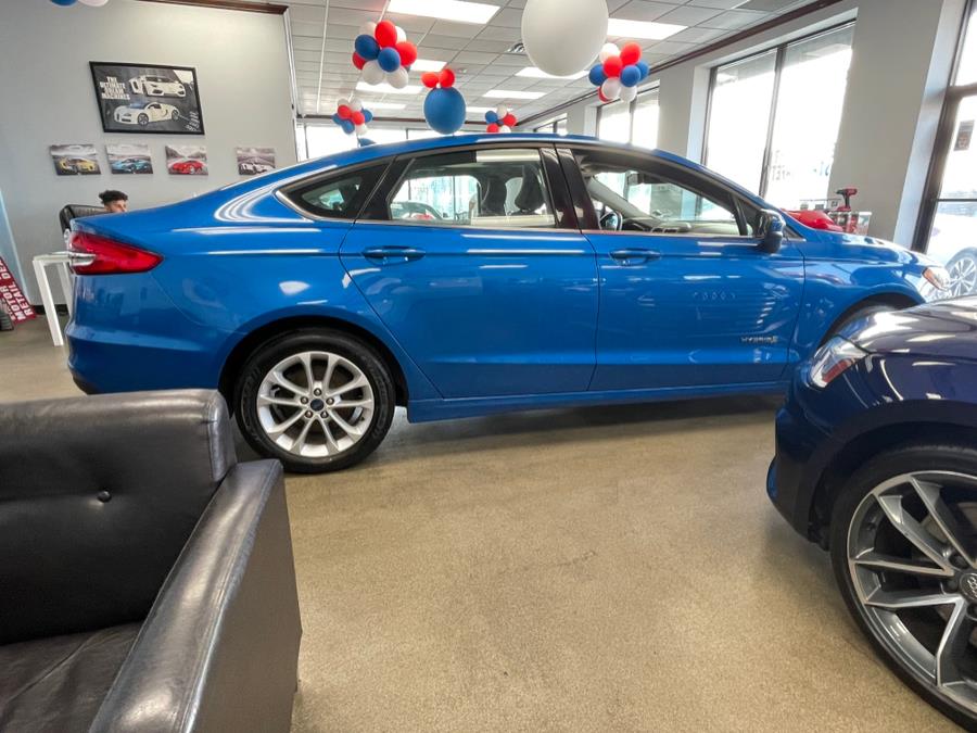2019 Ford Fusion Hybrid SE FWD, available for sale in Inwood, New York | 5 Towns Drive. Inwood, New York 2019 Ford Fusion Hybrid SE FWD, available for sale in Inwood, New York | 5 Towns Drive. Inwood, New York