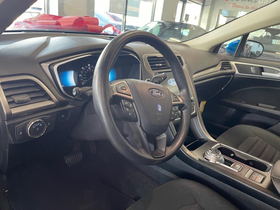 2019 Ford Fusion Hybrid SE FWD, available for sale in Inwood, New York | 5 Towns Drive. Inwood, New York 2019 Ford Fusion Hybrid SE FWD, available for sale in Inwood, New York | 5 Towns Drive. Inwood, New York