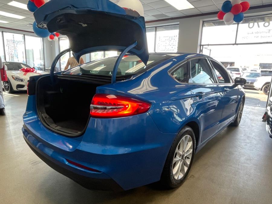 2019 Ford Fusion Hybrid SE FWD, available for sale in Inwood, New York | 5 Towns Drive. Inwood, New York 2019 Ford Fusion Hybrid SE FWD, available for sale in Inwood, New York | 5 Towns Drive. Inwood, New York
