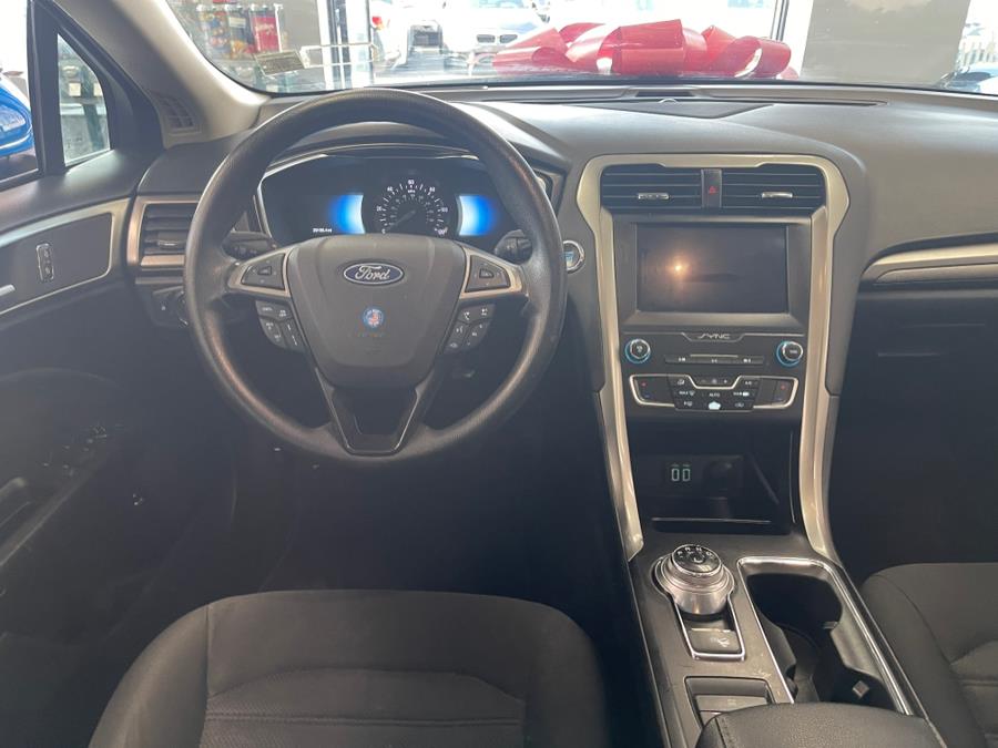 2019 Ford Fusion Hybrid SE FWD, available for sale in Inwood, New York | 5 Towns Drive. Inwood, New York 2019 Ford Fusion Hybrid SE FWD, available for sale in Inwood, New York | 5 Towns Drive. Inwood, New York
