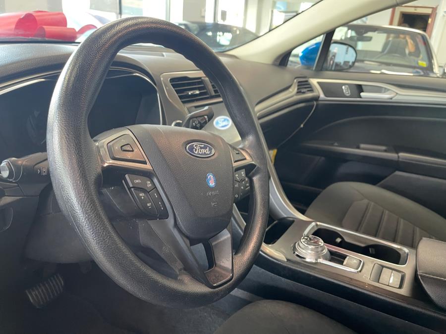 2019 Ford Fusion Hybrid SE FWD, available for sale in Inwood, New York | 5 Towns Drive. Inwood, New York 2019 Ford Fusion Hybrid SE FWD, available for sale in Inwood, New York | 5 Towns Drive. Inwood, New York